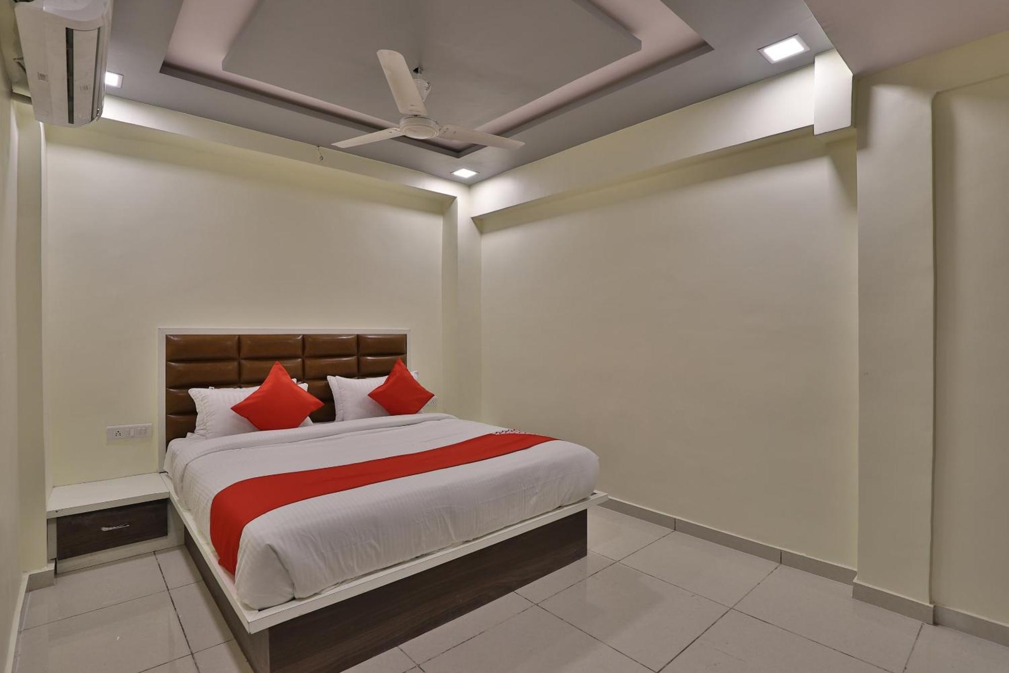 Hotel O Sunway Ahmedabad Buitenkant foto