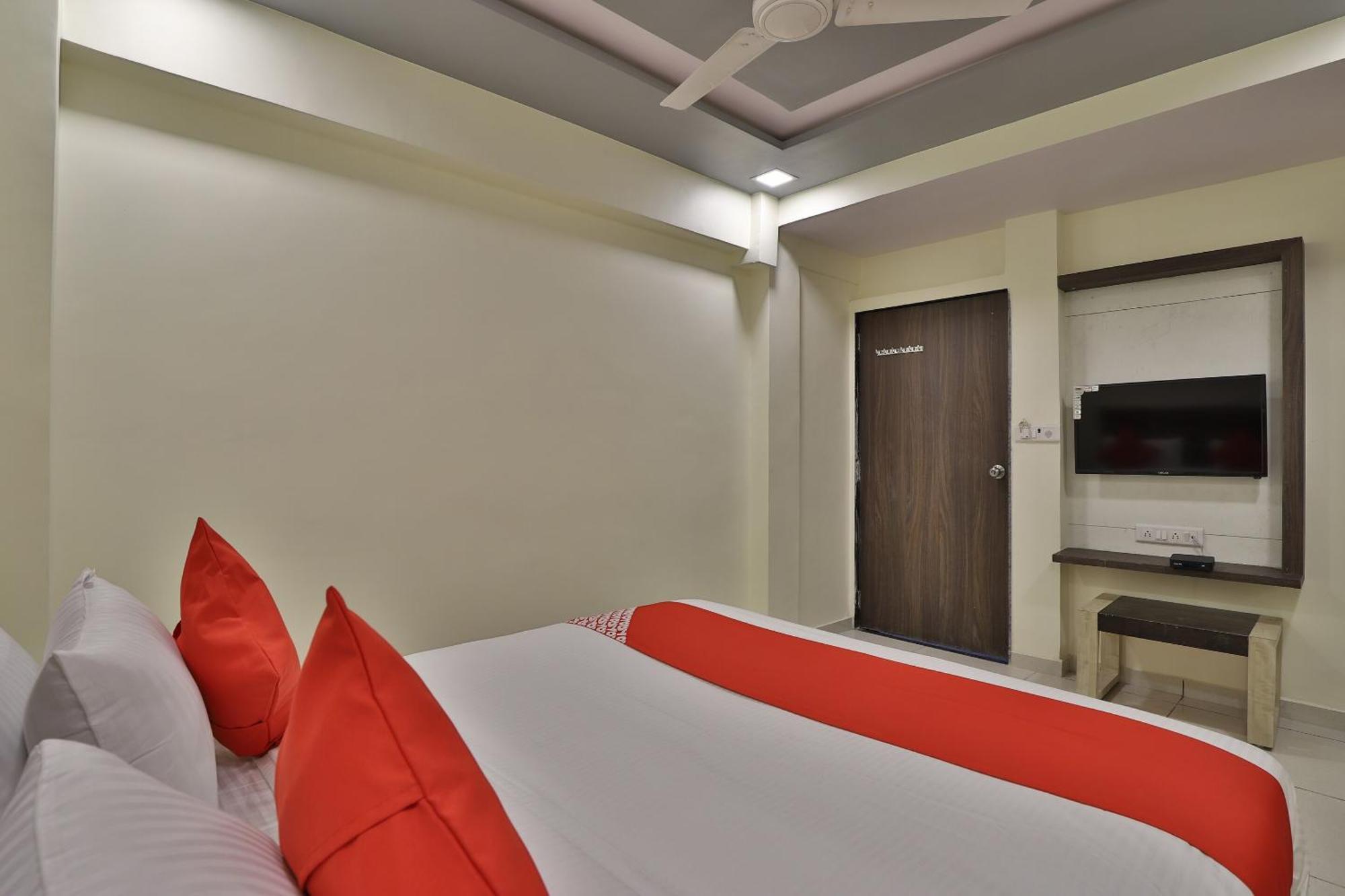 Hotel O Sunway Ahmedabad Buitenkant foto