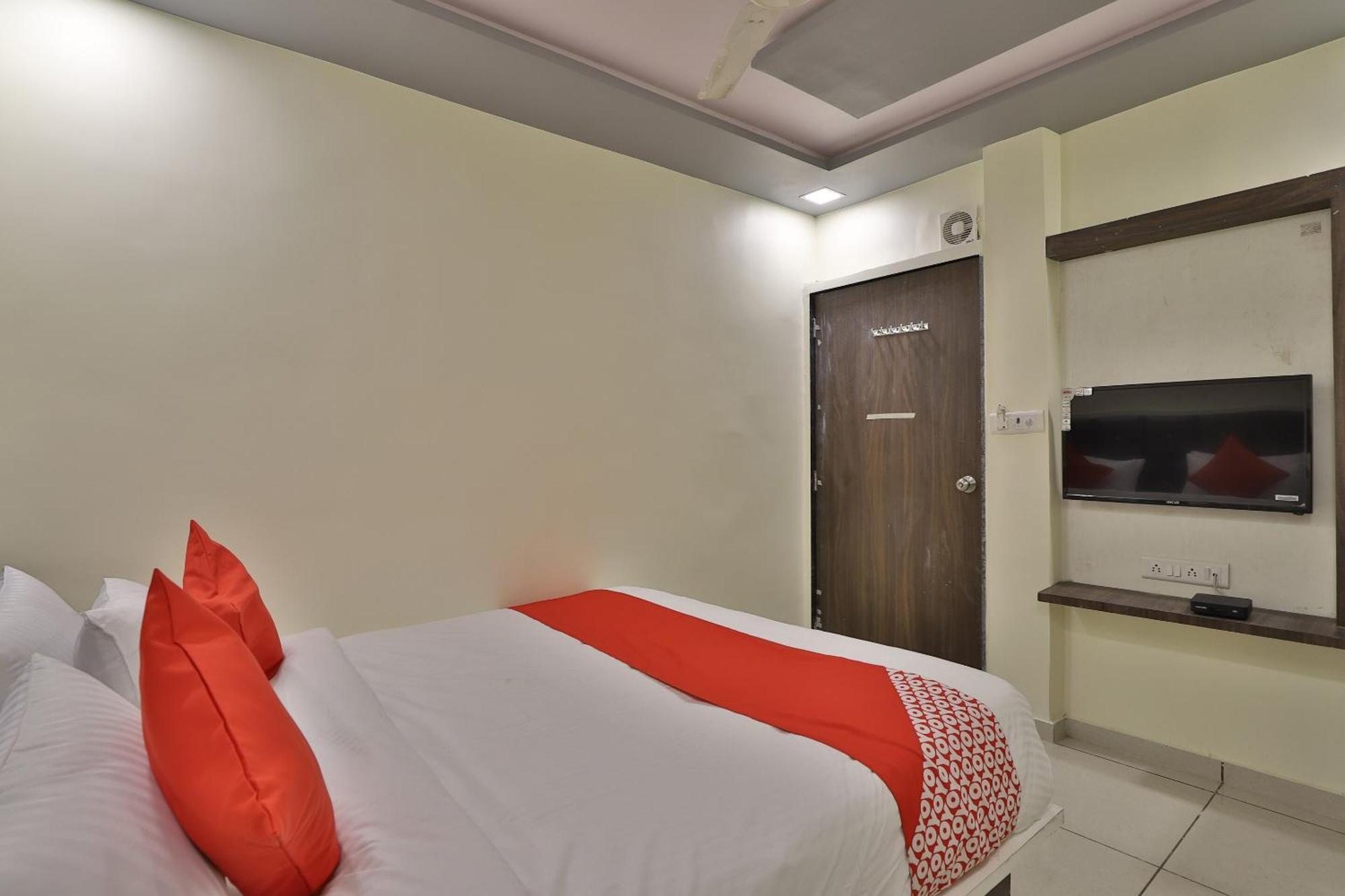 Hotel O Sunway Ahmedabad Buitenkant foto