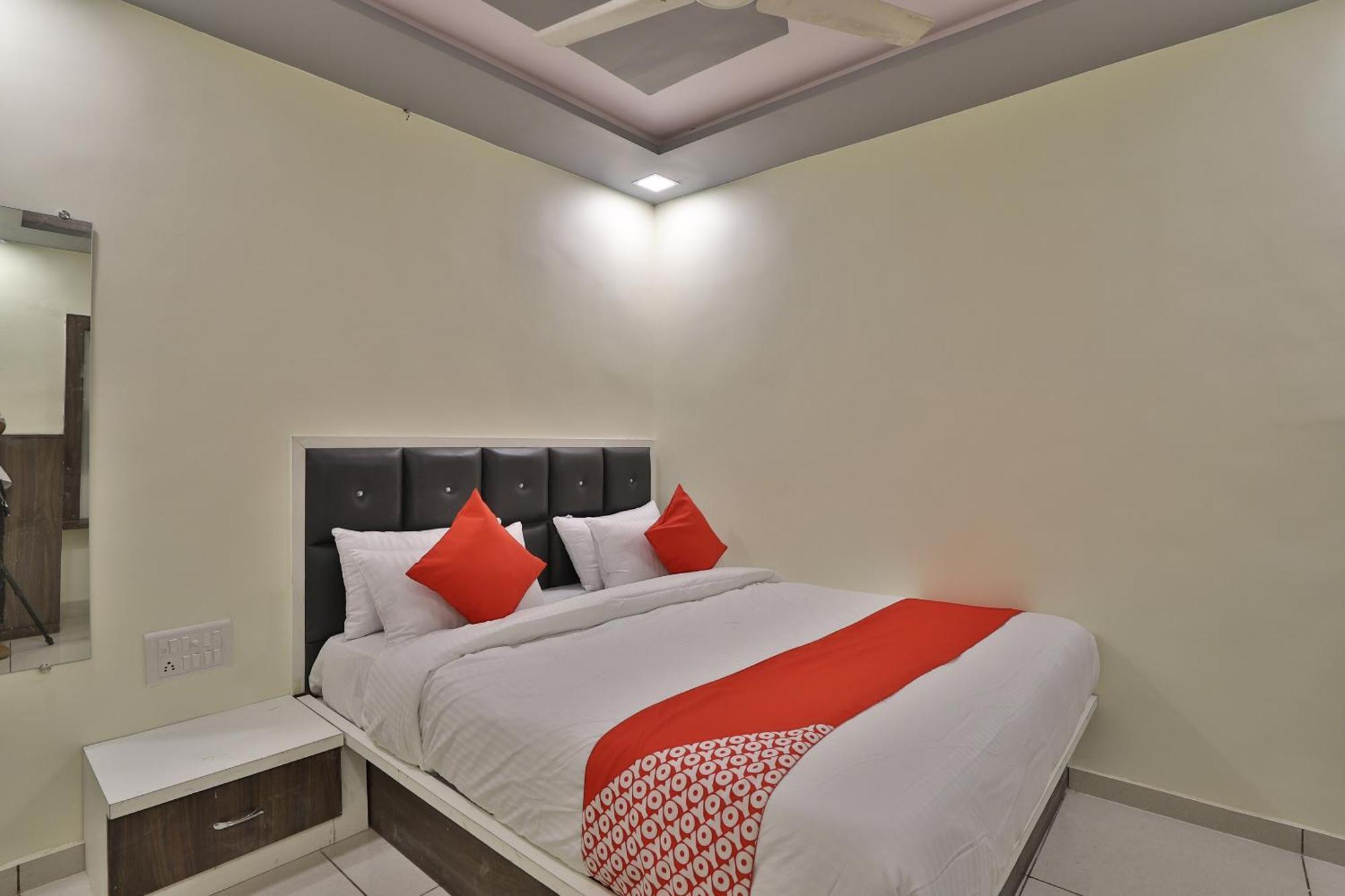 Hotel O Sunway Ahmedabad Buitenkant foto